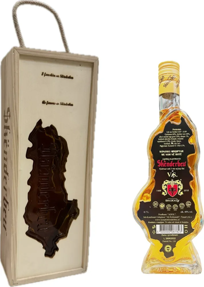 Vinjak Brandy Zemljevid Skenderbeu poklon kutija 0,7 L