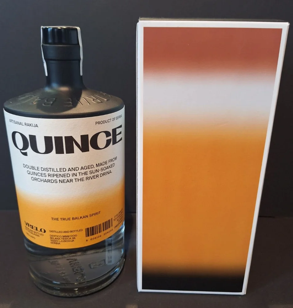 Voćna rakija Rakija Kutina (Quince) Vrelo poklon kutija 0,7 L