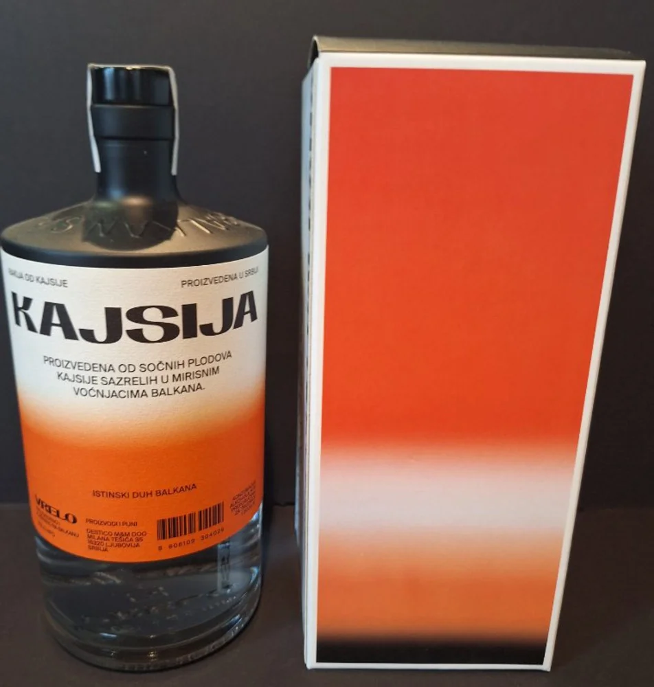 Voćna rakija Rakija Marelica Vrelo poklon kutija 0,7 L