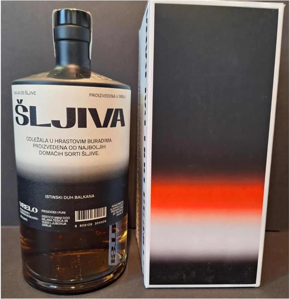 Voćna rakija Rakija Šljivovica Vrelo poklon kutija 0,7 L